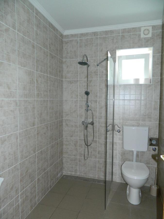 Familia-Pelso Apartmanhaz ซามาร์ดี ภายนอก รูปภาพ